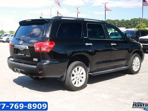 Used 2016 Toyota Sequoia Platinum AWD/4WD image 5
