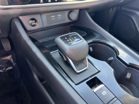 Used 2024 Nissan Rogue SV AWD/4WD image 21