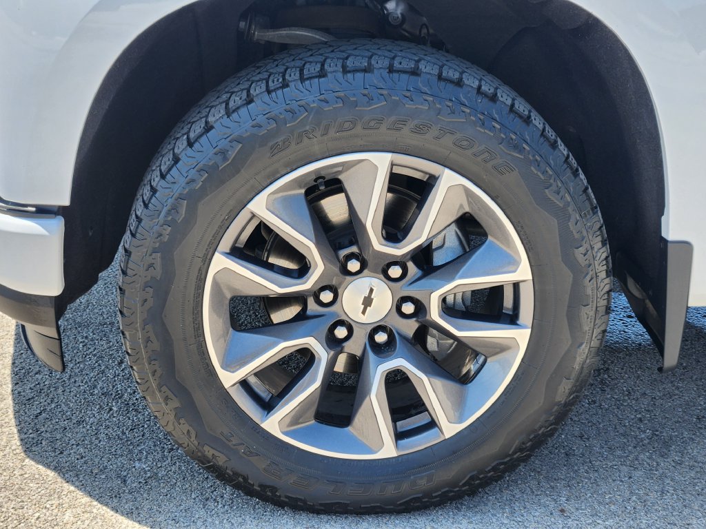 Used 2021 Chevrolet Silverado 1500 RST AWD/4WD image 10