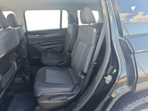 Used 2023 Jeep Grand Cherokee L Laredo AWD/4WD image 24