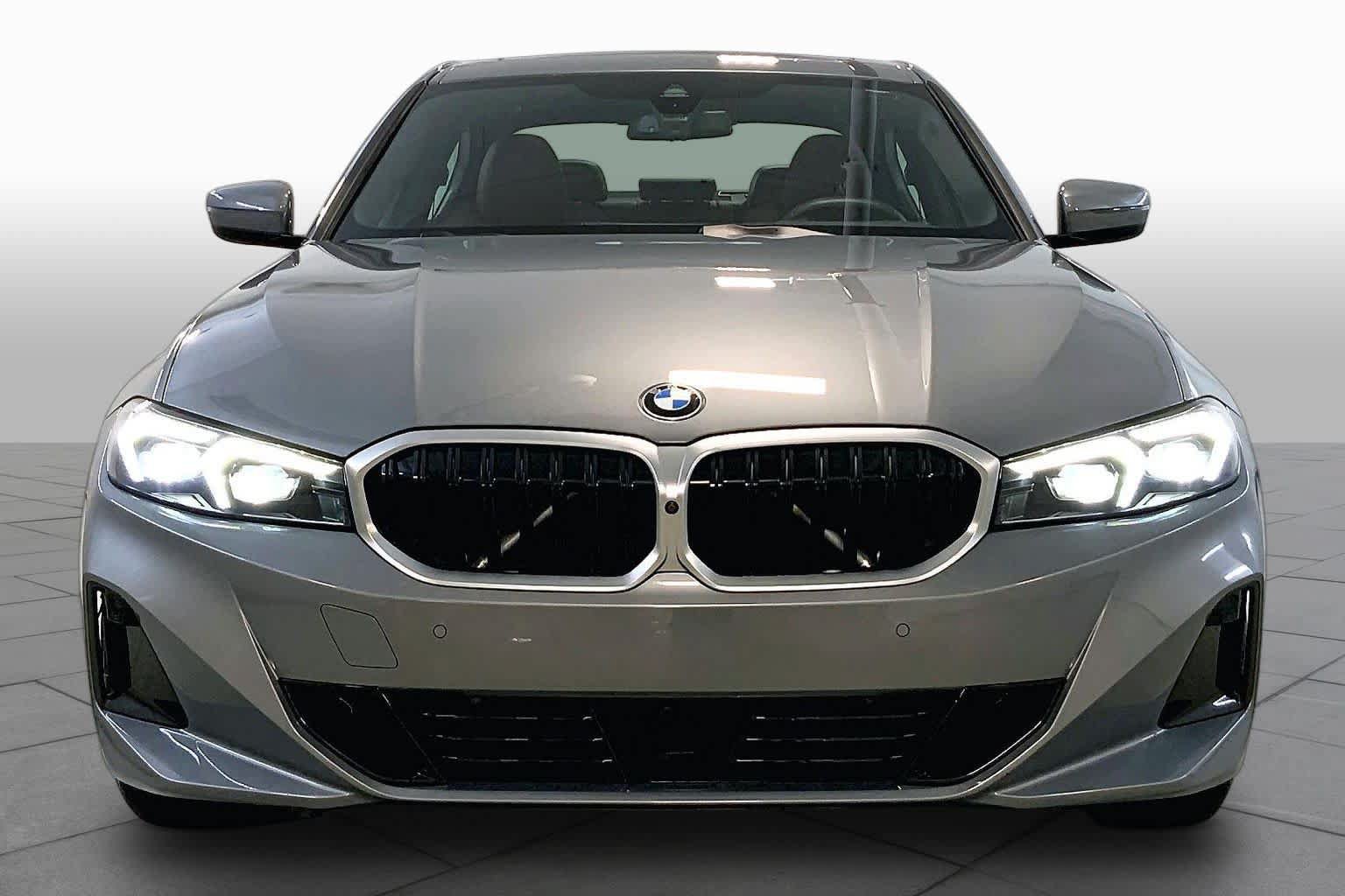 Used 2025 BMW 330i xDrive Sedan AWD/4WD image 3