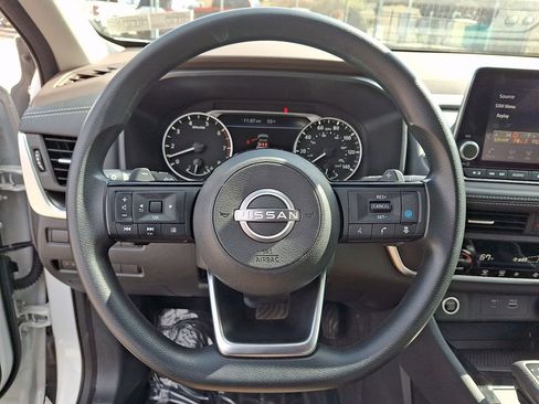 Certified 2023 Nissan Rogue SV image 21