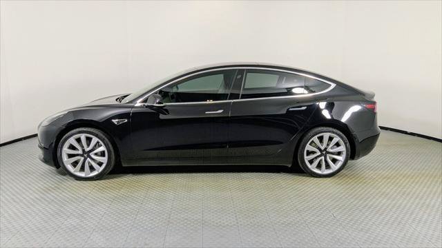 Used 2018 Tesla Model 3 Long Range RWD image 3