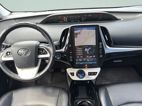 Used 2017 Toyota Prius Prime Advanced FWD image 11