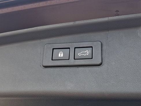 Certified 2025 Subaru Outback Limited AWD/4WD image 30