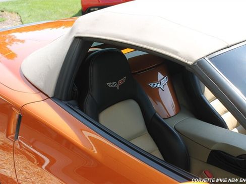 Used 2007 Chevrolet Corvette Convertible w/ Preferred Equipment Group RWD image 18