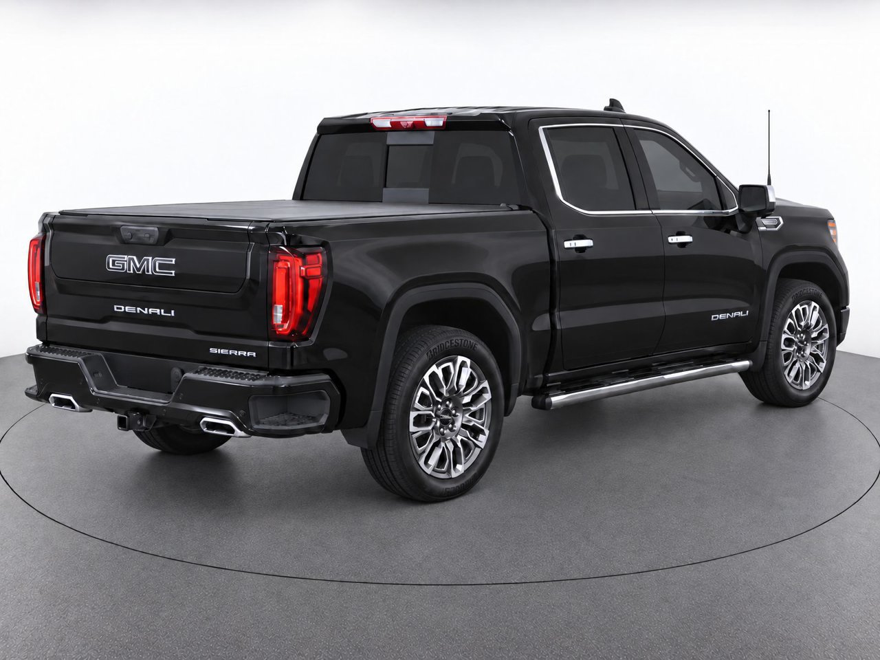 Used 2023 GMC Sierra 1500 Denali Ultimate AWD/4WD image 4