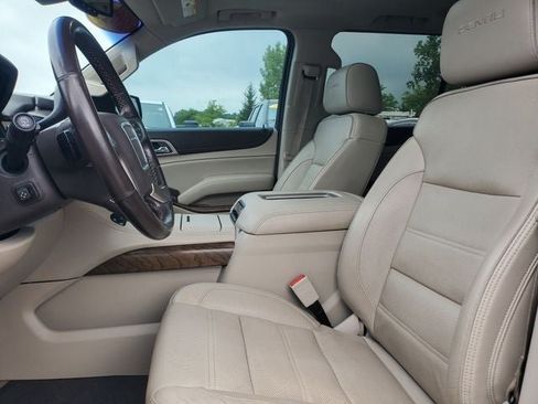 Used 2019 GMC Yukon XL Denali AWD/4WD image 4