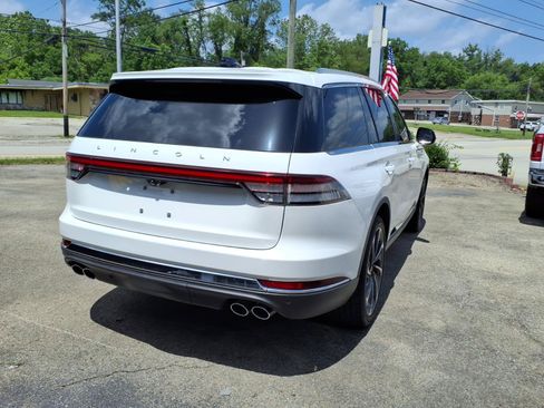 Used 2025 Lincoln Aviator Reserve w/ Equipment Group 201A AWD/4WD image 3
