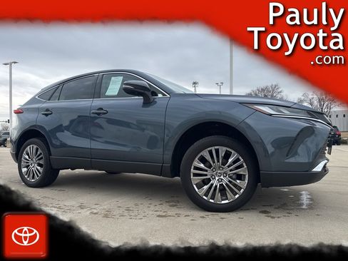 Certified 2023 Toyota Venza Limited image 1