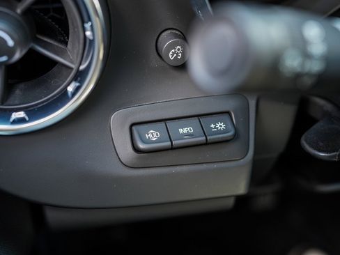 Used 2018 Chevrolet Camaro ZL1 image 30