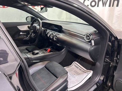 Used 2021 Mercedes-Benz CLA 250 4MATIC image 11