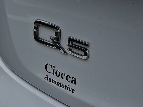 Used 2023 Audi Q5 2.0T Premium w/ Convenience Package AWD/4WD image 30