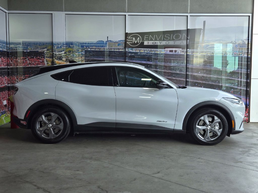 Used 2023 Ford Mustang Mach-E Select RWD image 4