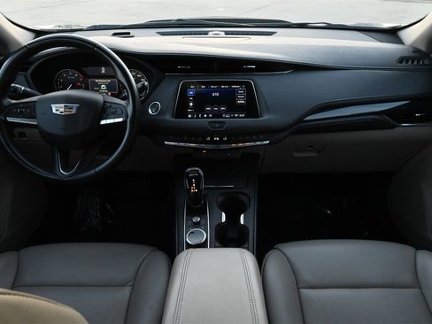 Used 2023 Cadillac XT4 Premium Luxury image 7