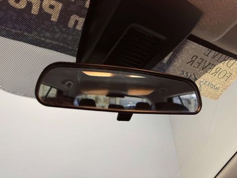 Used 2024 Nissan Kicks S FWD image 27