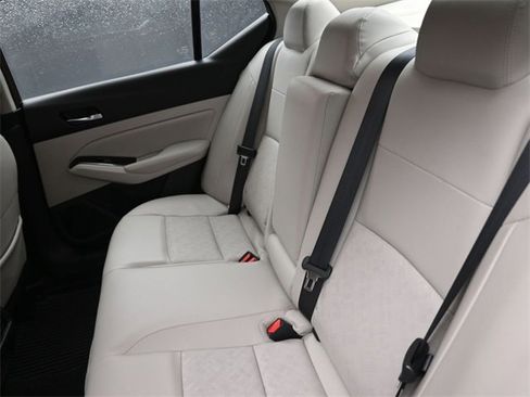 Used 2025 Nissan Altima 2.5 SL image 12