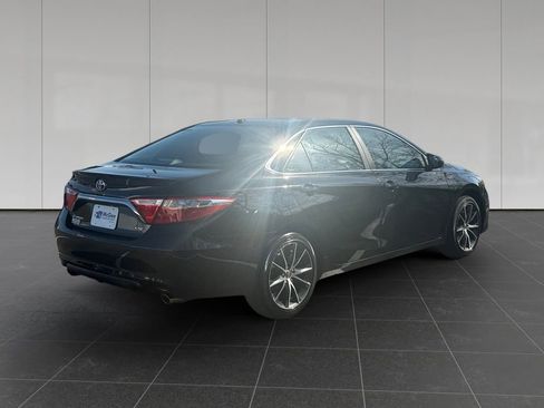 Used 2015 Toyota Camry XSE w/ Advanced Technology Package FWD image 5