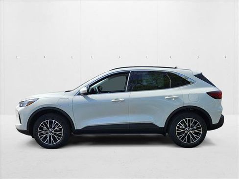 New 2025 Ford Escape SE FWD image 5