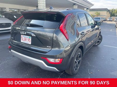 Used 2025 Kia Niro LX FWD image 4