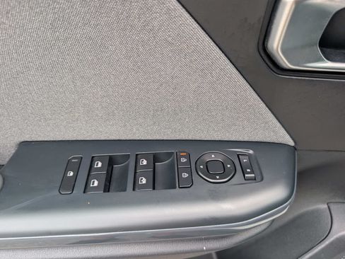 Used 2025 Kia K4 EX FWD image 18