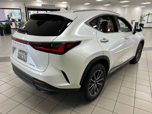 Used 2022 Lexus NX 250 FWD image 7
