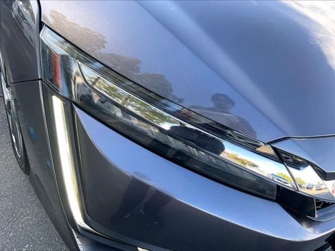 Used 2018 Honda Clarity Plug-In Hybrid image 27