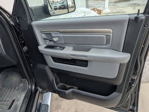 Used 2017 RAM 2500 Big Horn image 35