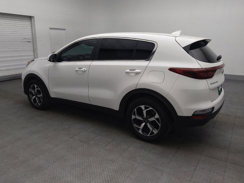 Used 2021 Kia Sportage LX image 3