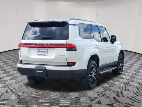 Used 2024 Lexus GX 550 w/ Accessory Package (Z1) AWD/4WD image 3