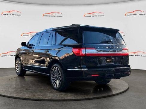 Used 2018 Lincoln Navigator L Reserve w/ Technology Package image 9