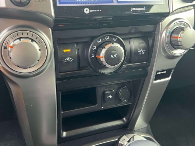 Certified 2024 Toyota 4Runner SR5 AWD/4WD image 30