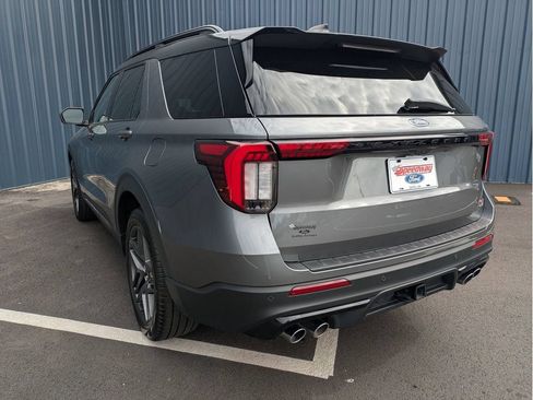 Certified 2025 Ford Explorer ST AWD/4WD image 8