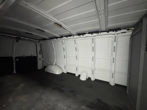 Used 2023 GMC Savana 2500 Extended RWD image 25