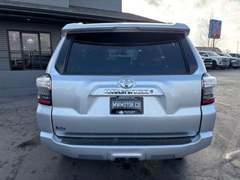 Used 2018 Toyota 4Runner SR5 Premium image 9