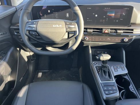 New 2026 Kia Sportage SX image 12