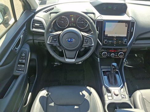 Used 2022 Subaru Forester Touring AWD/4WD image 11