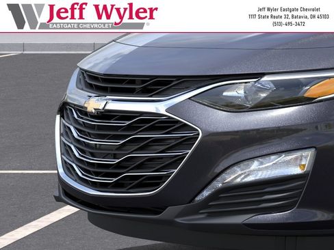 New 2023 Chevrolet Malibu LT FWD image 14