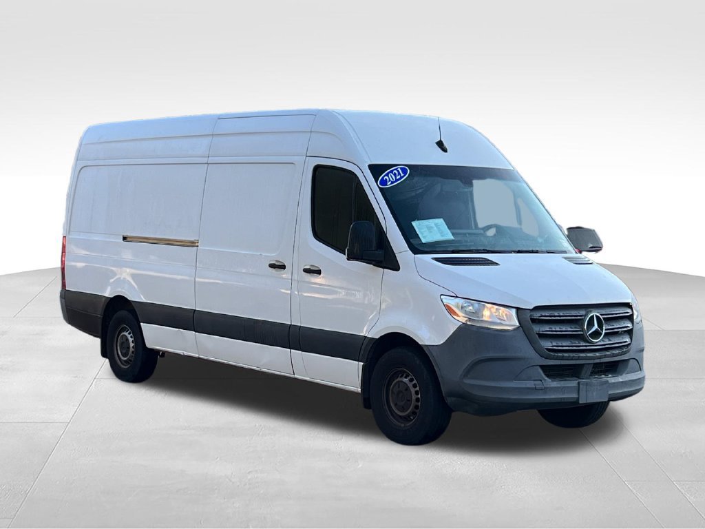 Used 2021 Mercedes-Benz Sprinter 2500 image 3