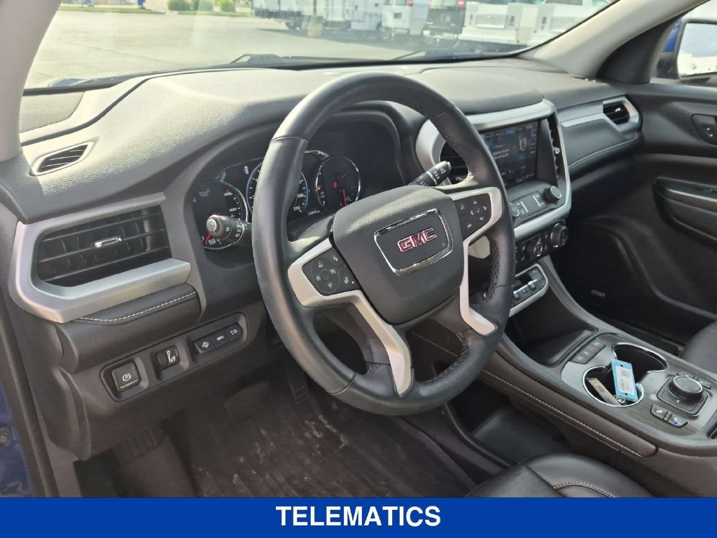 Used 2023 GMC Acadia SLT w/ Technology Package AWD/4WD image 11