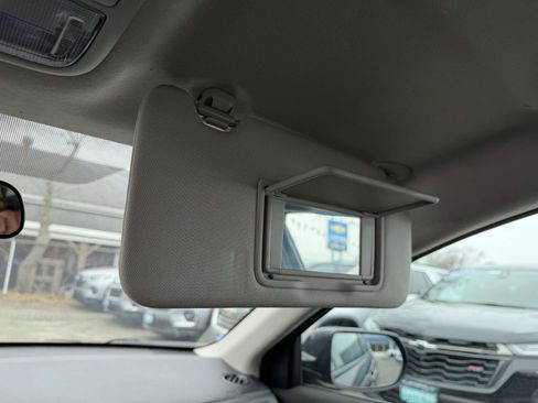 Used 2018 Honda HR-V LX image 29