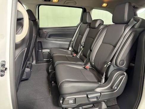 New 2026 Honda Odyssey EX-L image 13