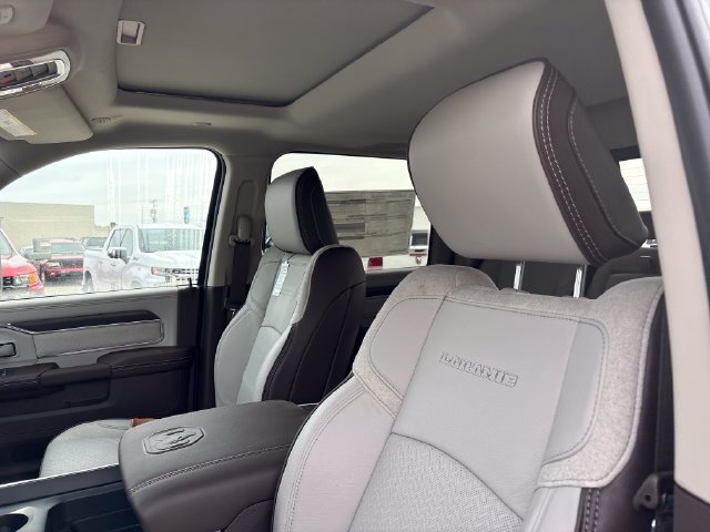 New 2027 RAM 2500 Laramie AWD/4WD image 9