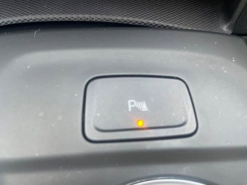 Used 2024 Chevrolet Equinox LT image 27