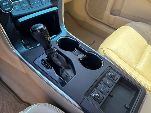 Used 2017 Toyota Camry XLE w/ Moonroof Package FWD image 24