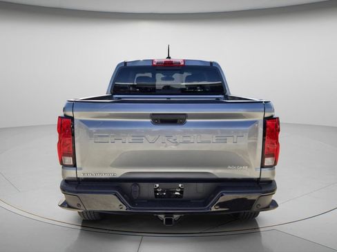 Used 2024 Chevrolet Colorado Trail Boss w/ Technology Package AWD/4WD image 6
