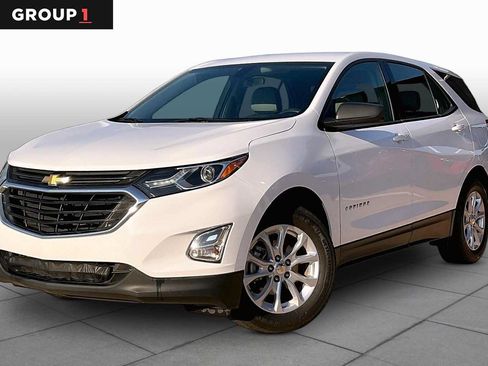 Used 2018 Chevrolet Equinox LS FWD image 1