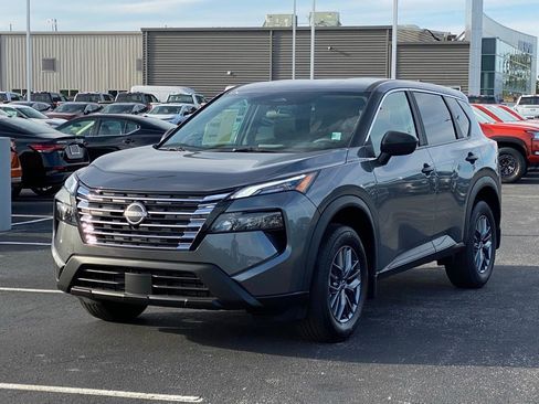 New 2026 Nissan Rogue S image 8