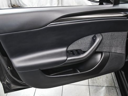 Used 2021 Tesla Model S Plaid image 9