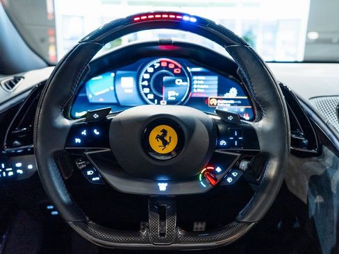 Certified 2022 Ferrari Roma image 5